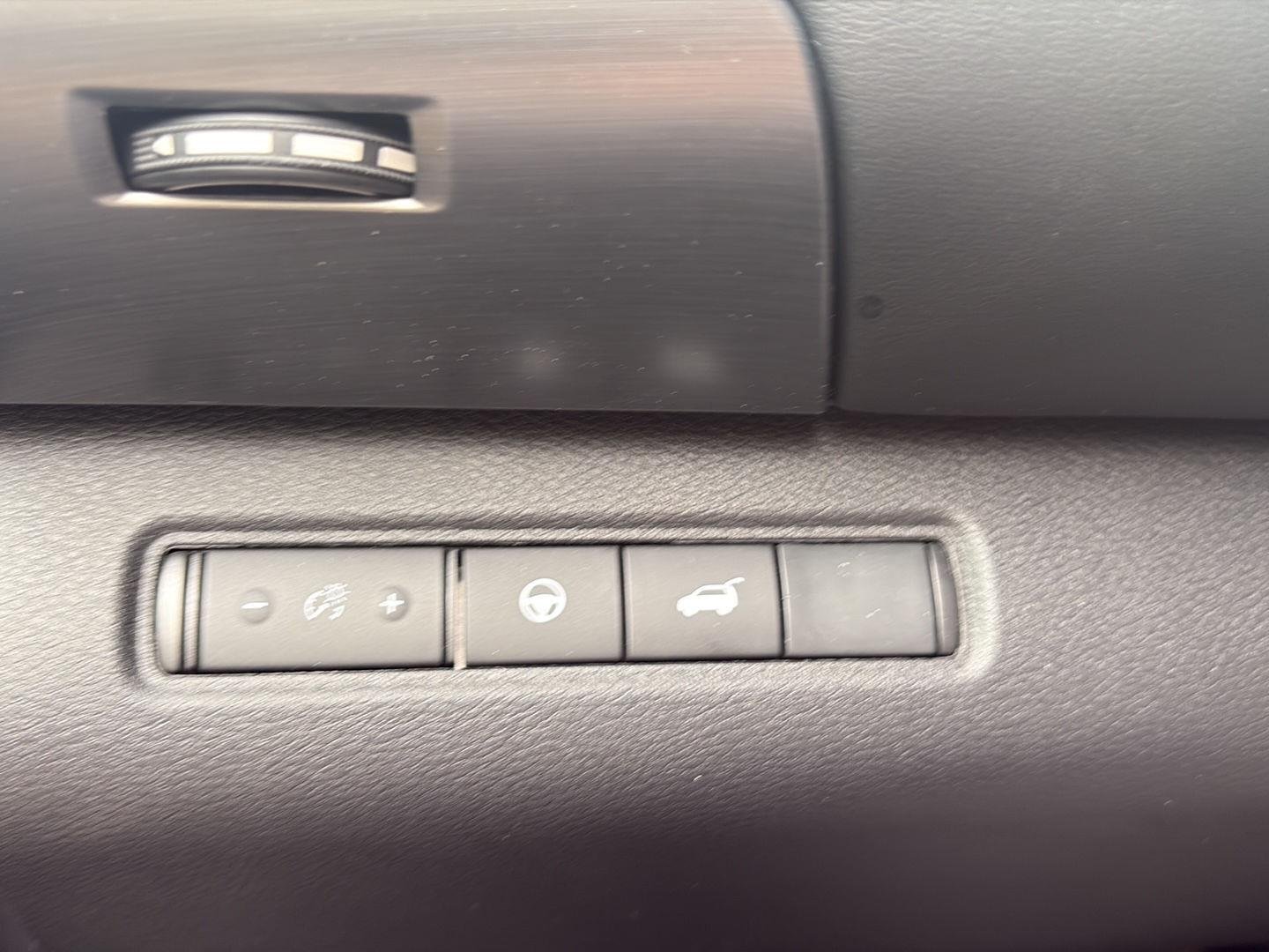Used 2024 Gun Metallic Nissan SL image 22
