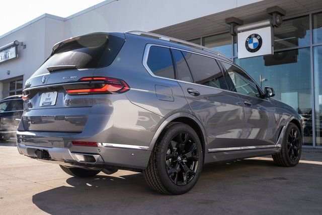New 2026 Skyscraper Grey Metallic BMW xDrive40i image 9