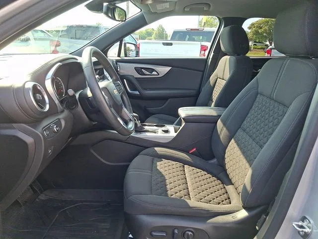 Used 2022 Silver Chevrolet LT image 13