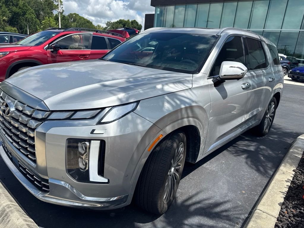 Used 2024 Silver Hyundai Calligraphy image 1
