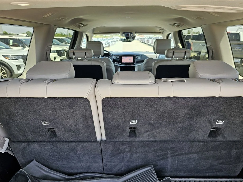 Used 2024 Diamond Black Jeep Series III image 19