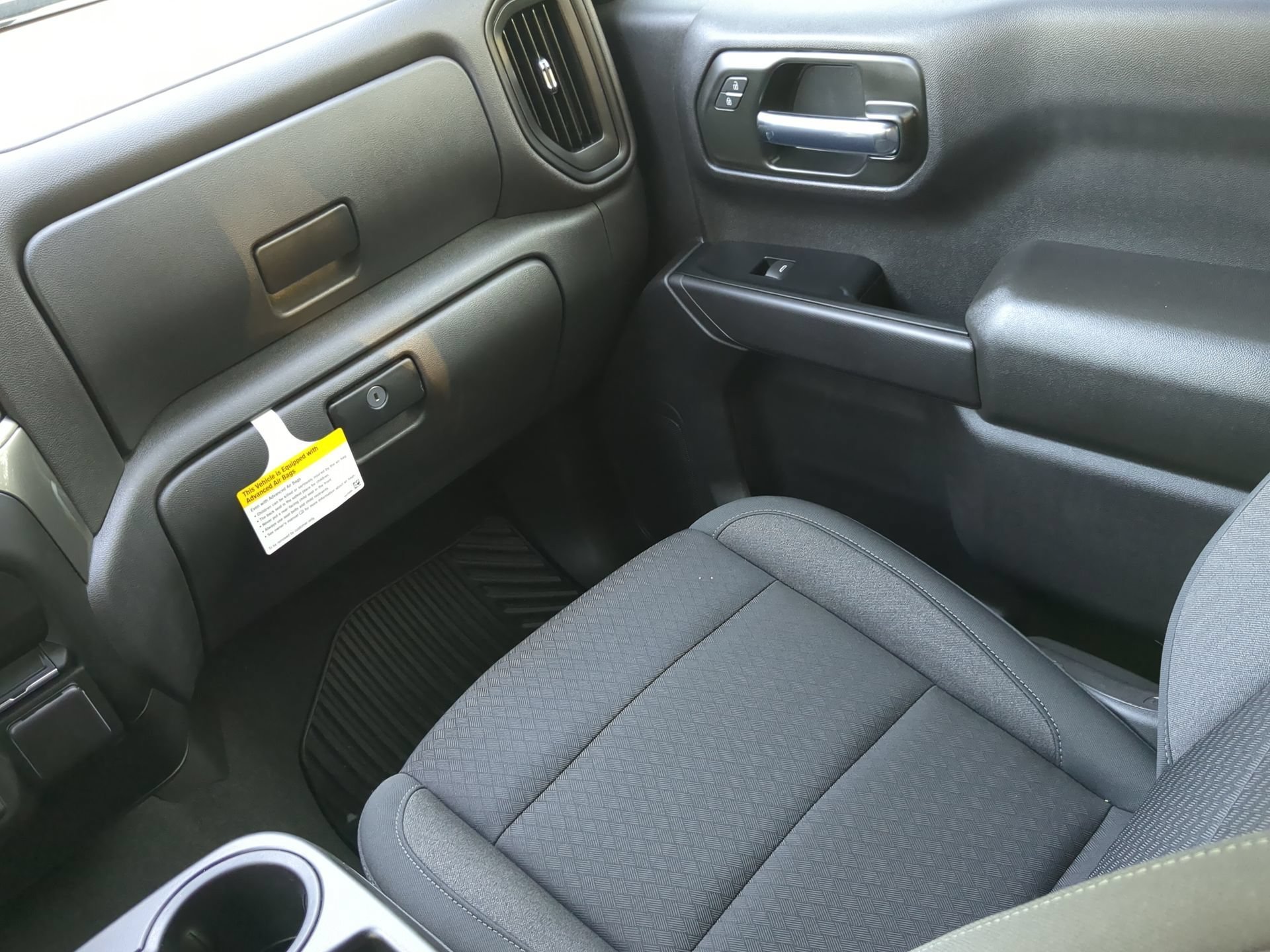 Used 2024 Black Chevrolet Custom Crew Cab Pickup image 52