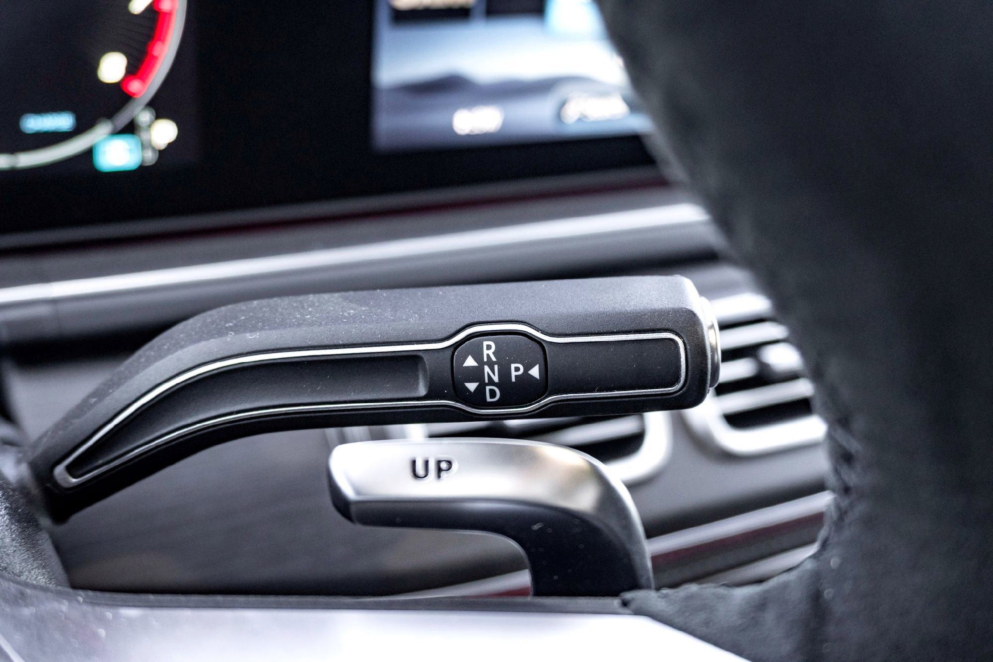 New 2025 MANUFAKTUR Moonlight White Metallic Mercedes-Benz AMG® GLE 53 4MATIC+ SUV image 37