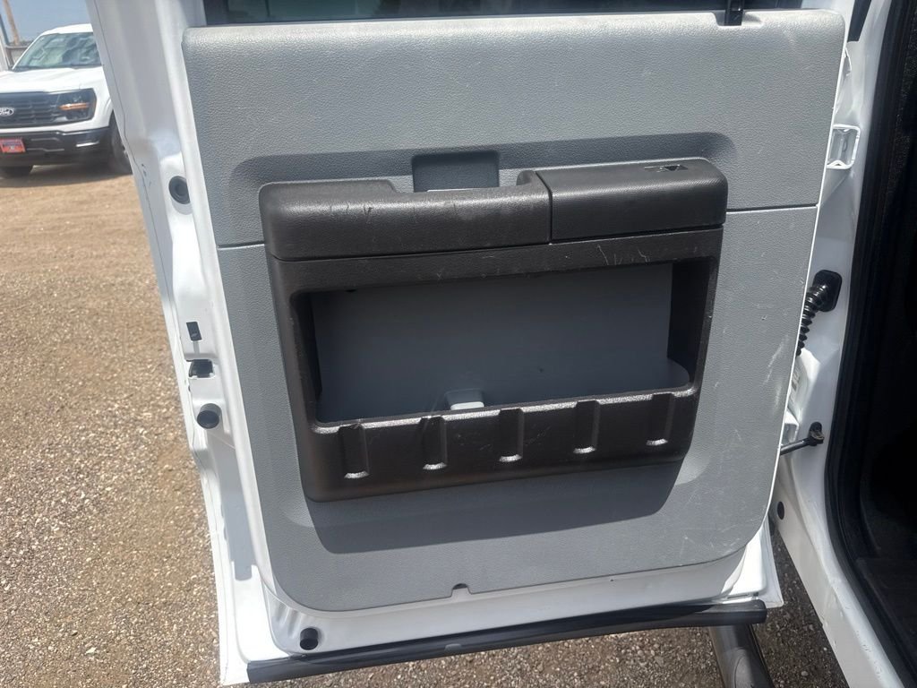 Used 2015 Oxford White Ford XL image 29