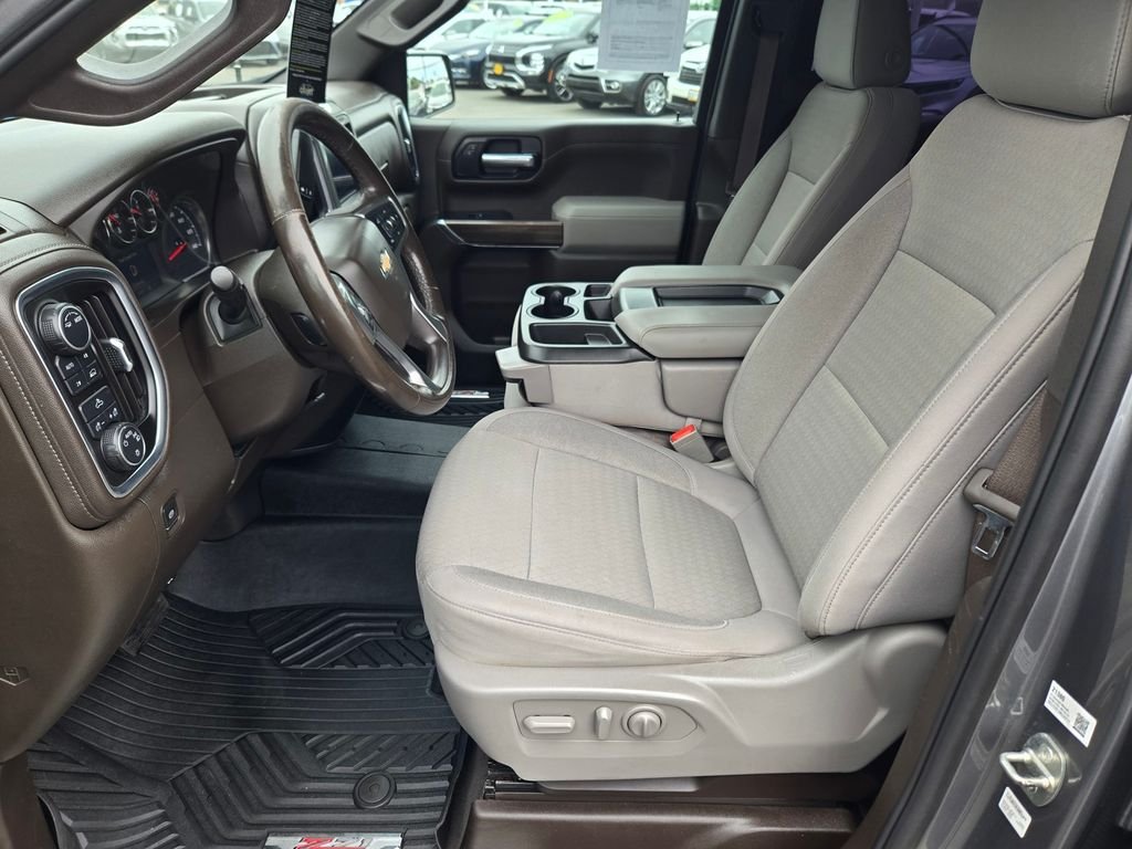 Used 2021 Gray Chevrolet LT image 11