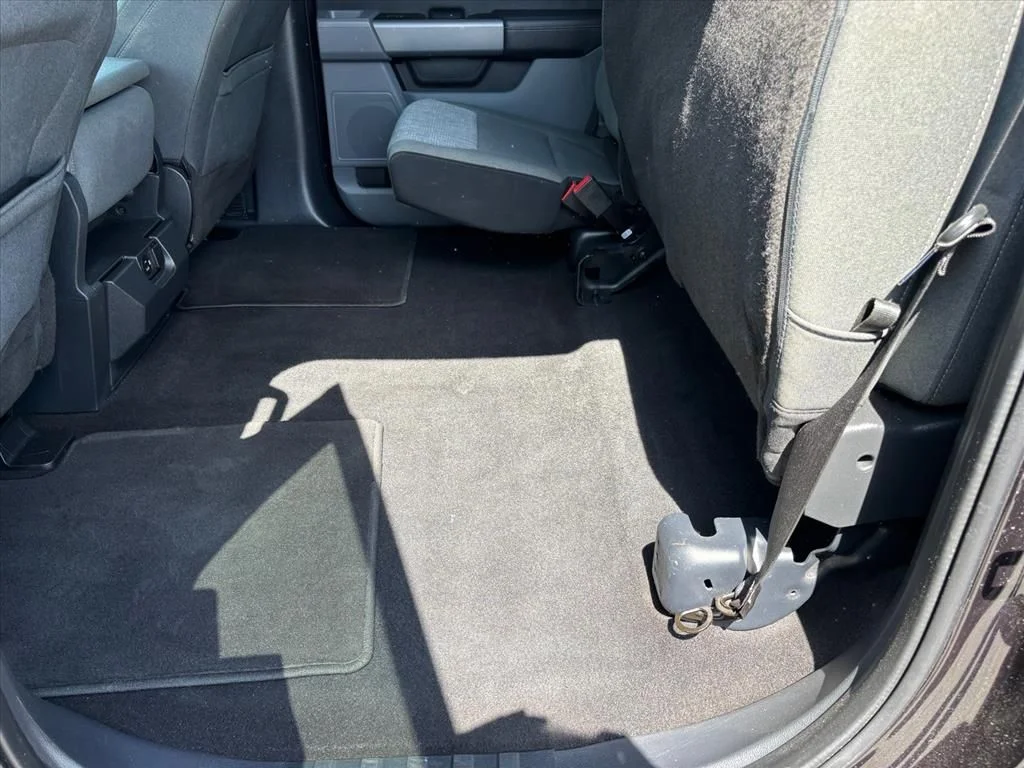 Used 2023 Black Ford XLT image 13
