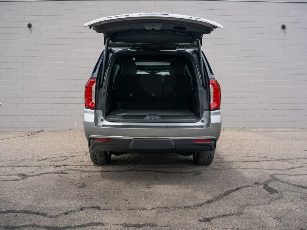 Used 2023 Silver GMC SLT image 14