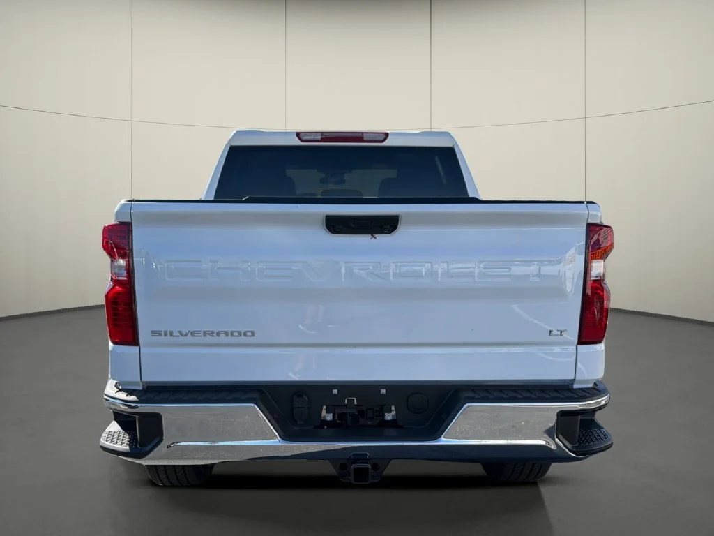 New 2026 Summit White Chevrolet LT image 6