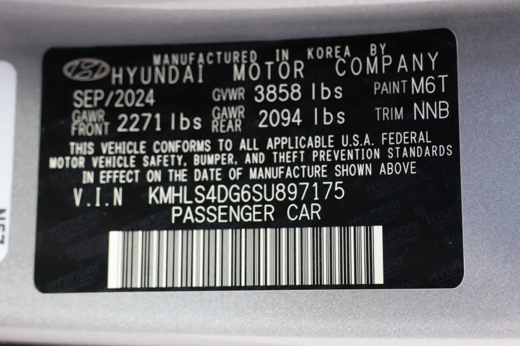 Used 2025 Fluid Metal Hyundai SEL Convenience image 30