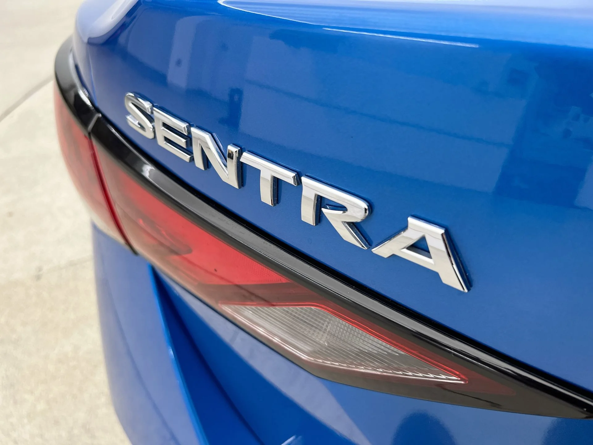 Used 2024 Blue Nissan SV image 37