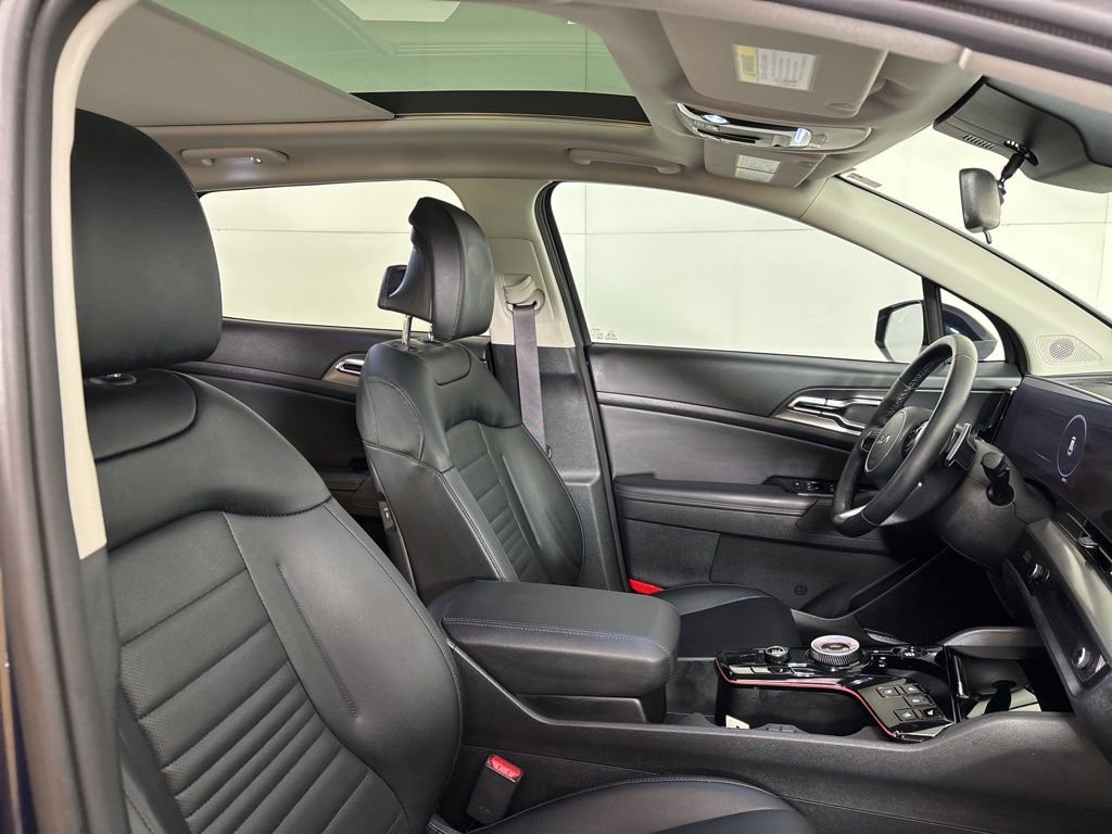 Used 2025 Blue Kia SX-Prestige image 19