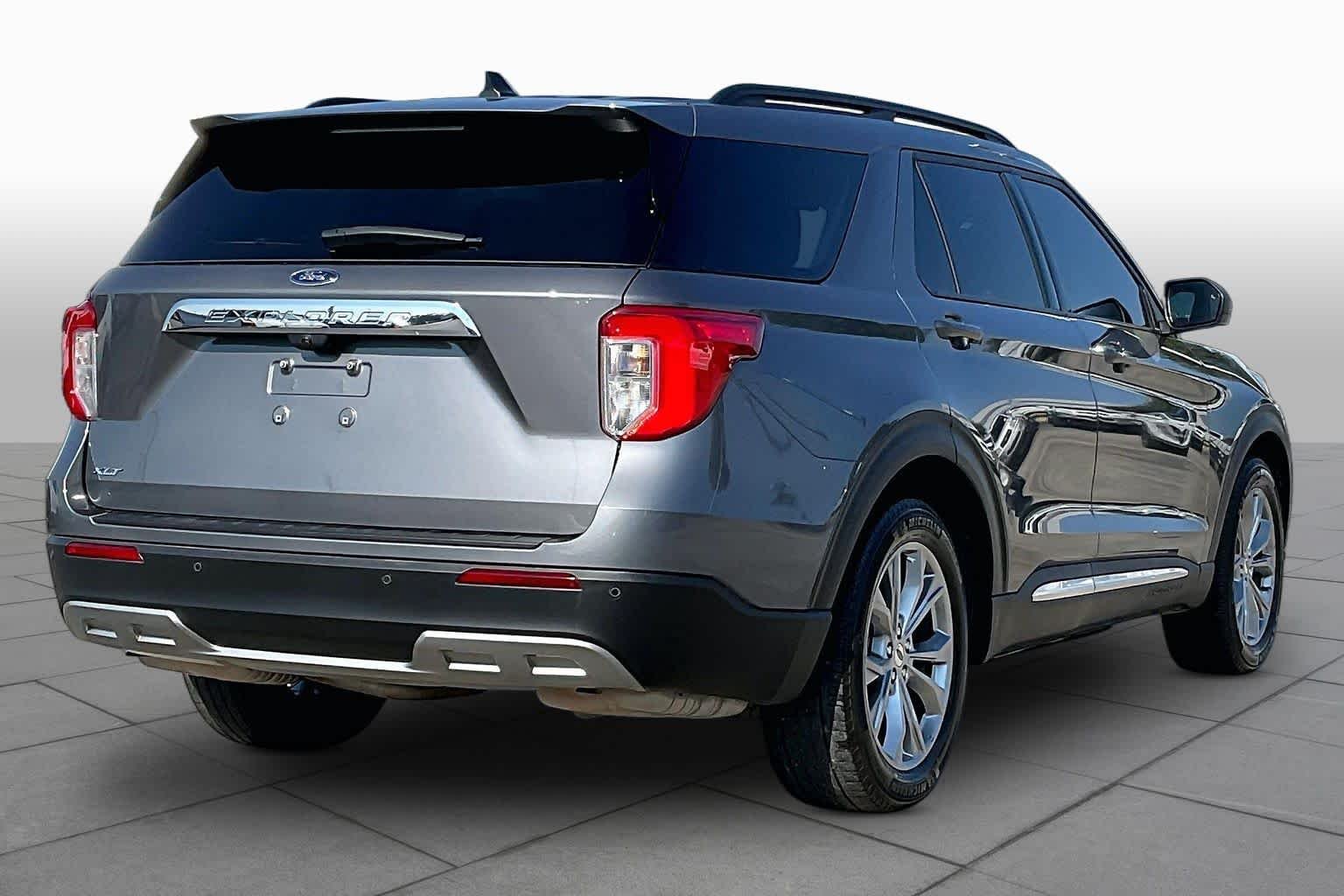 Used 2023 Carbonized Gray Metallic Ford XLT image 13