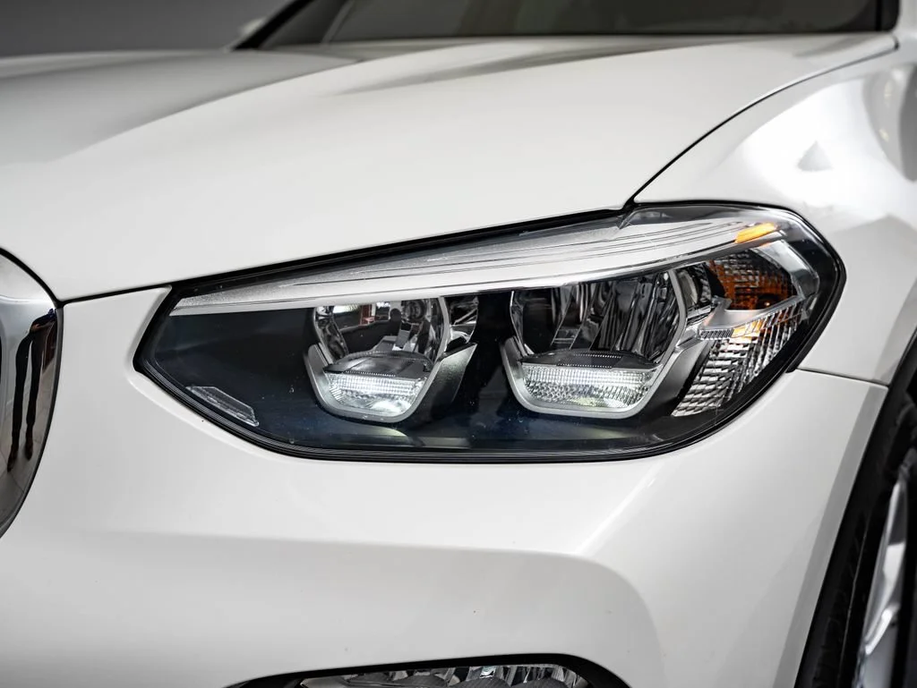 Used 2019 Alpine White BMW xDrive30i image 15