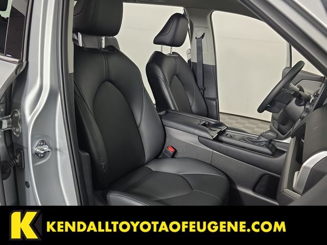 Used 2025 Silver Toyota XLE image 21