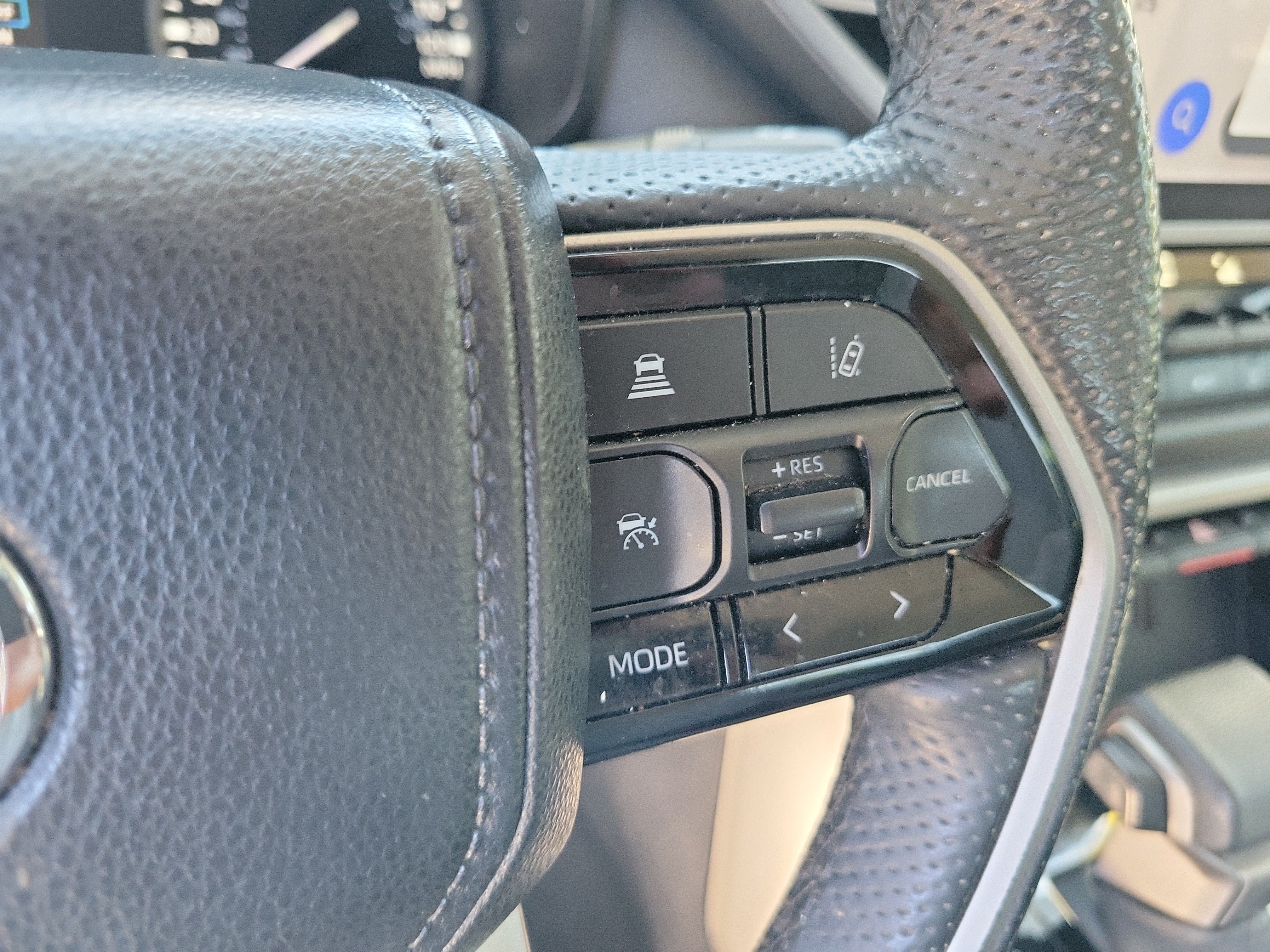 Used 2024 Ice Toyota SR5 image 23