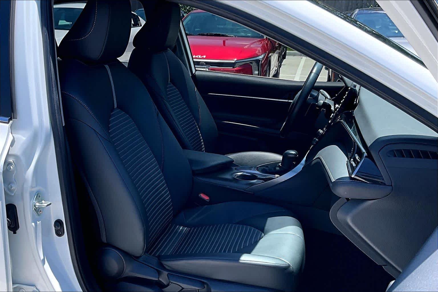 Used 2023 Ice Cap Toyota SE image 9