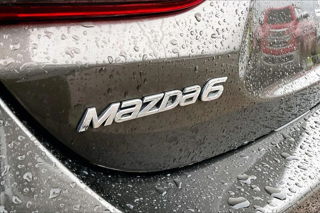 Used 2017 Silver Mazda Touring image 21