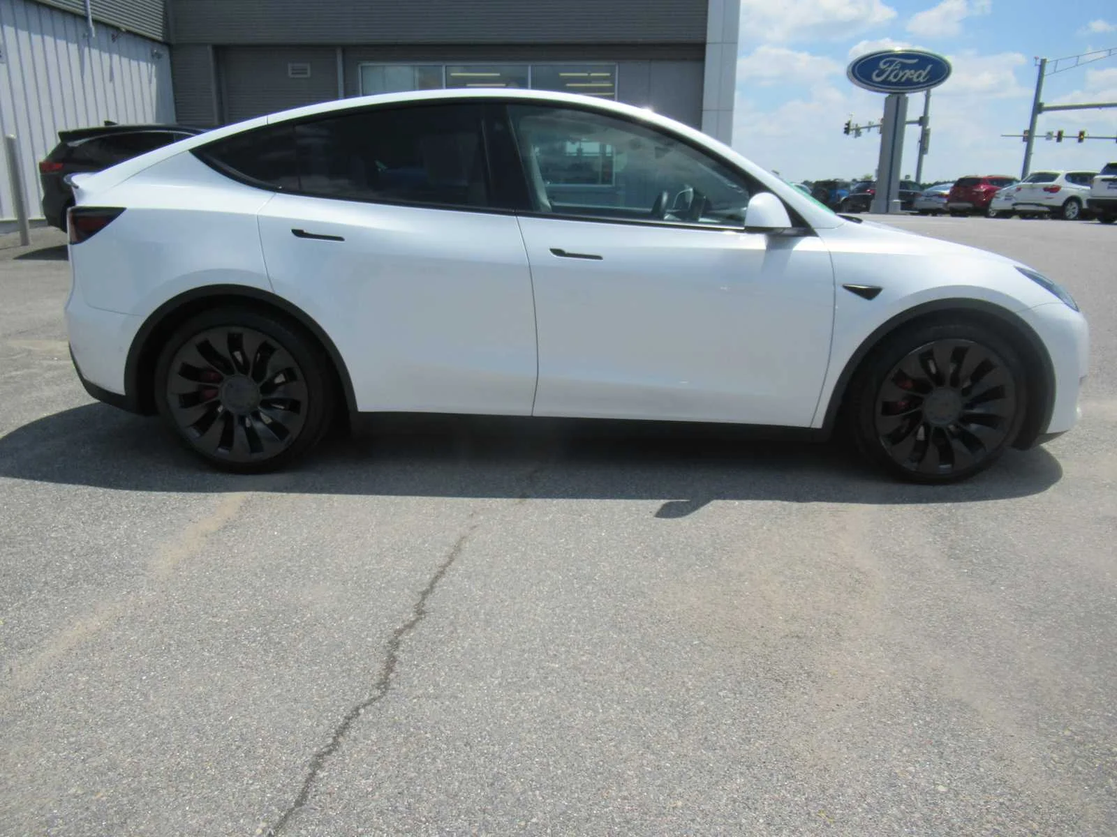 Used 2022 Pearl White Multi-Coat Tesla Performance image 4