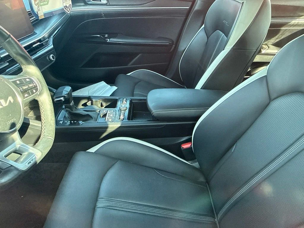 Used 2025 Black Kia GT-Line image 7