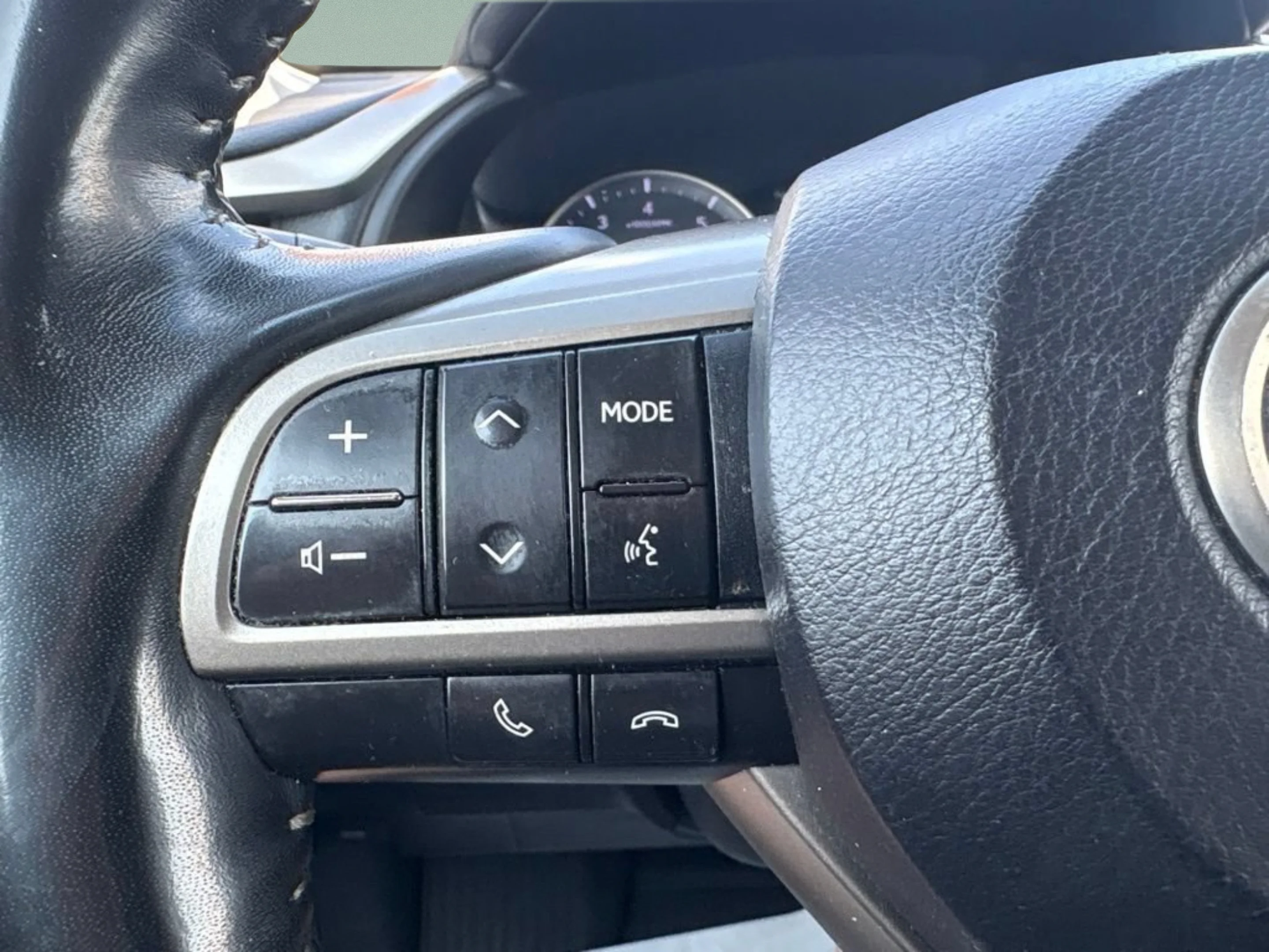 Used 2019 Silver Lexus 350 image 9