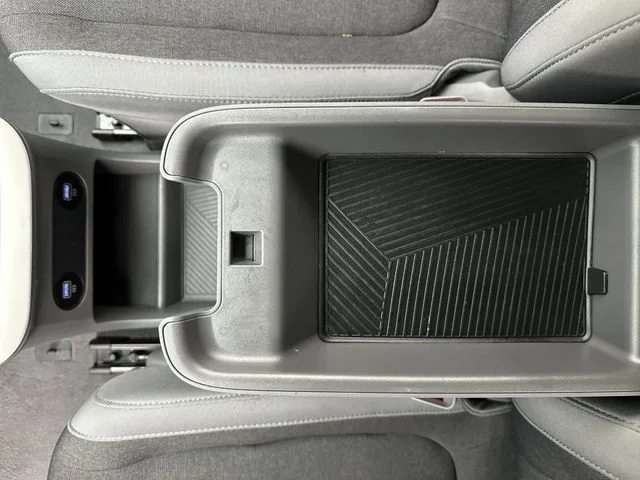 Used 2024 Blue Hyundai SE image 21