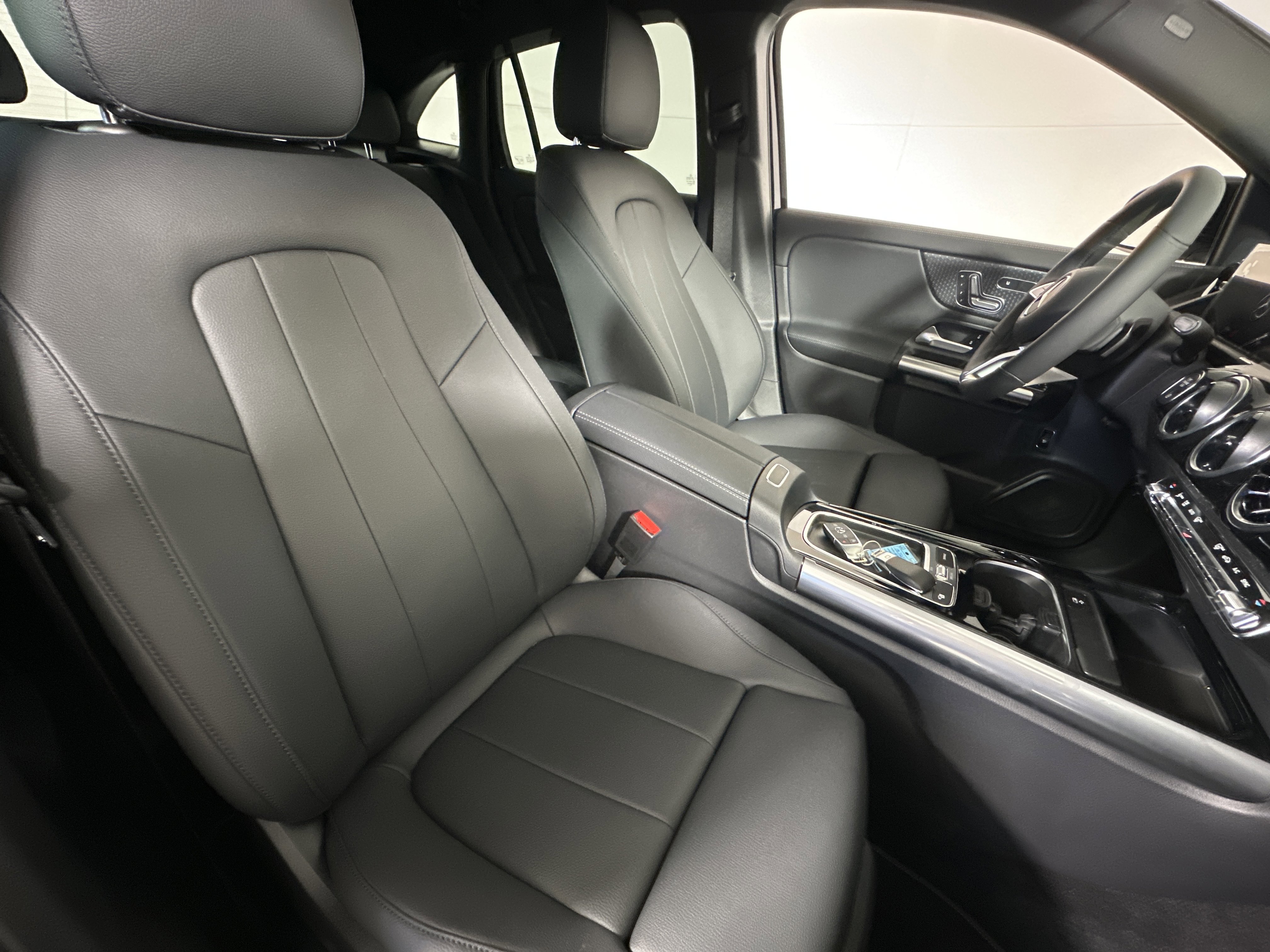 New 2026 Night Black Mercedes-Benz GLA 250 image 50