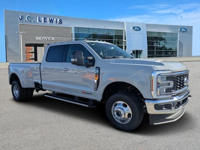 2026 Ford F-350SD Lariat DRW