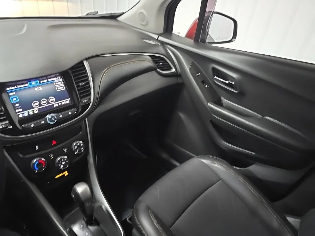 Used 2021 CRIMSON METALLIC Chevrolet LT image 25