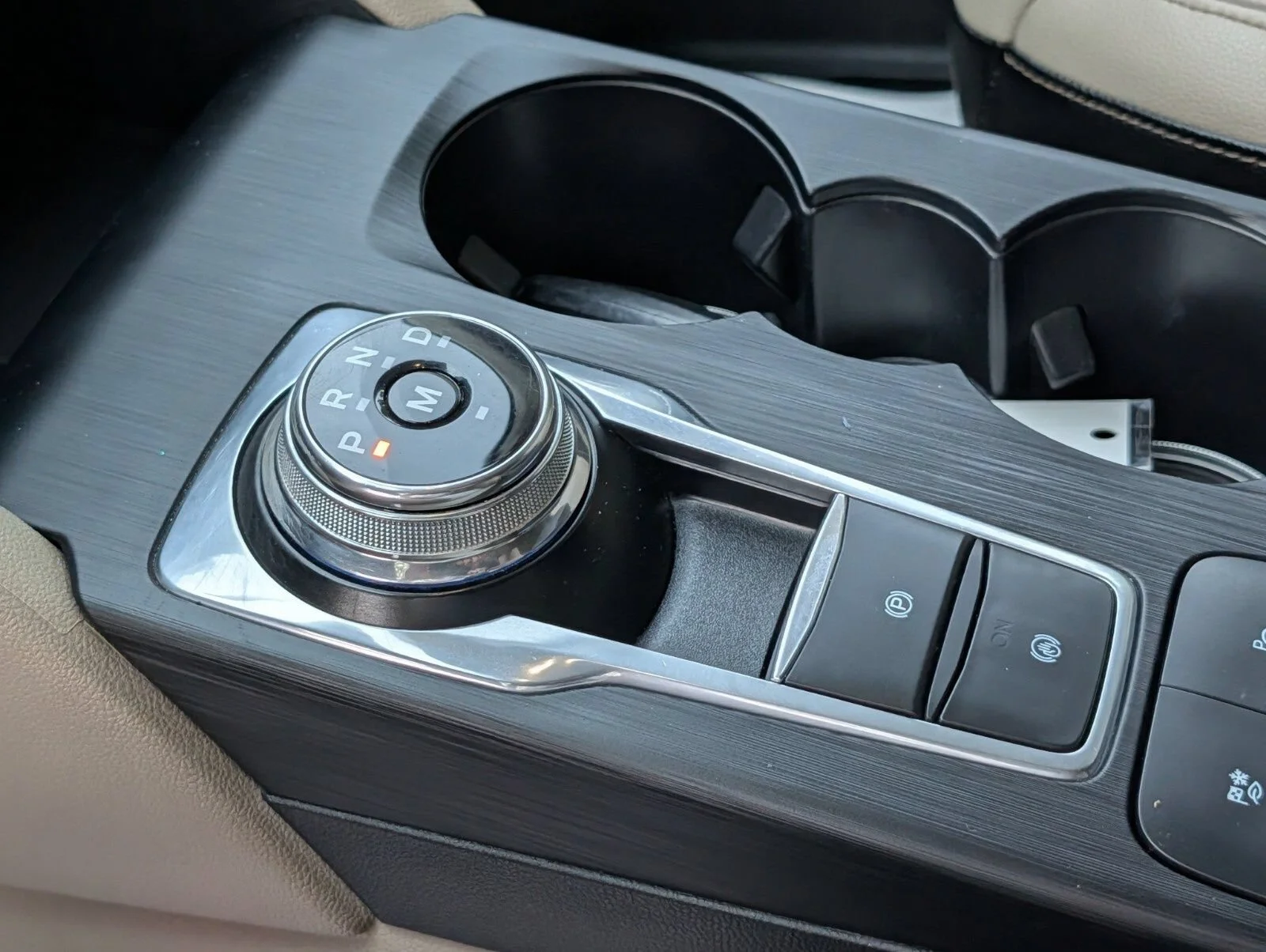 Used 2020 White Ford Titanium image 11