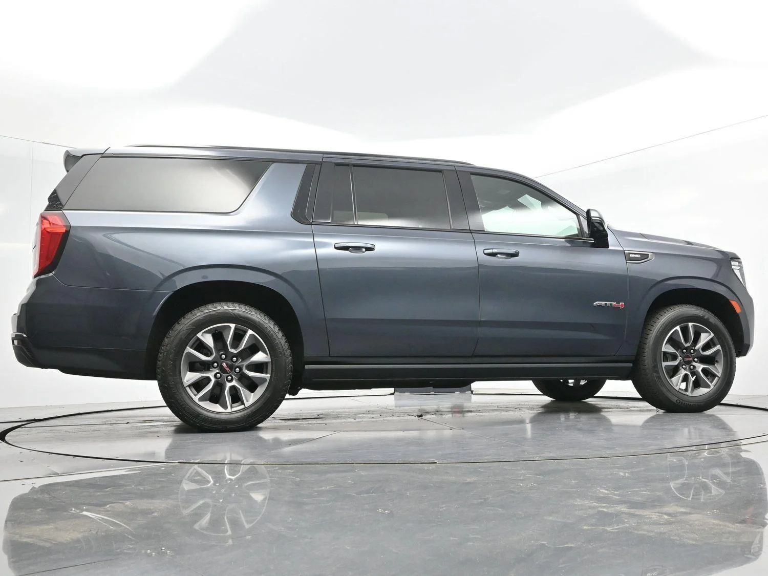 Used 2021 Dark Sky Metallic GMC AT4 image 61