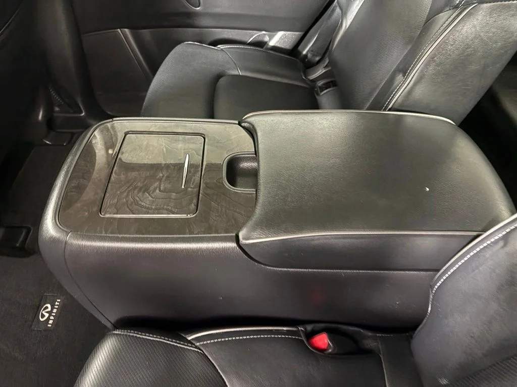 Used 2024 Gray INFINITI LUXE image 37