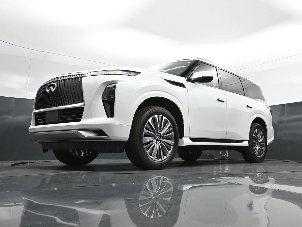 New 2026 RADIANT WHITE INFINITI Luxe 2WD image 41