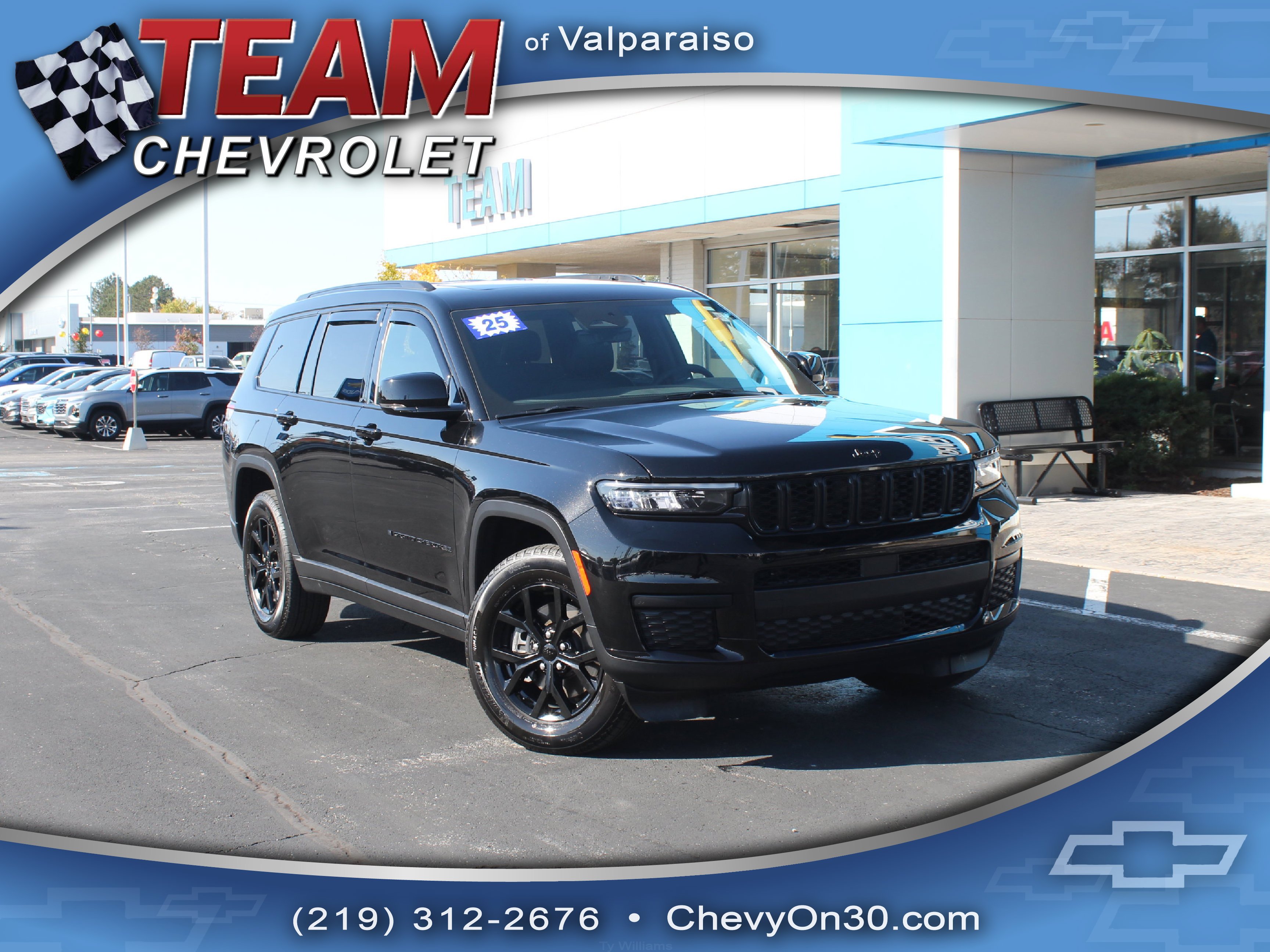 Used 2025 Black Jeep Altitude X image 1