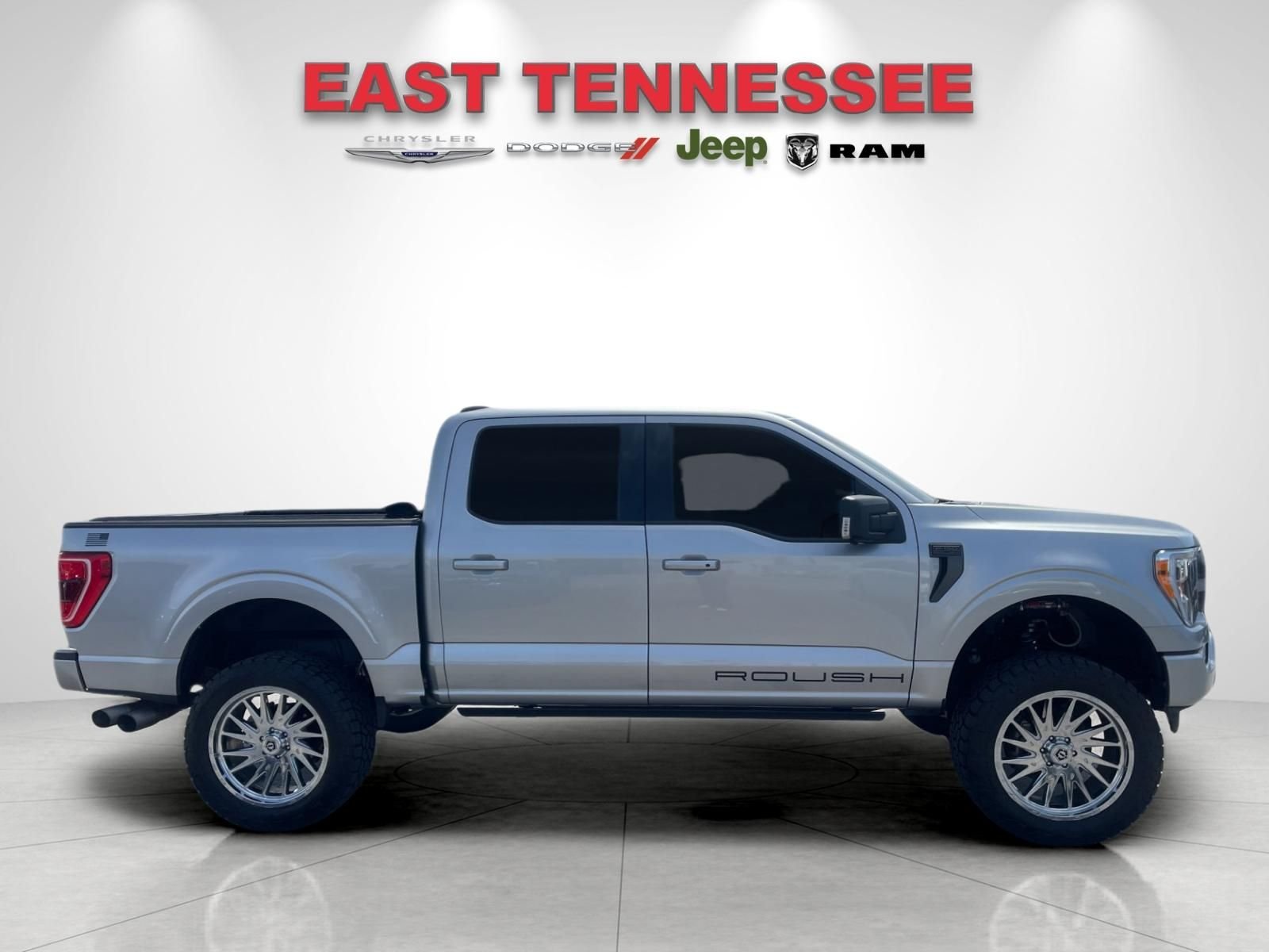 Used 2022 Silver Ford XLT image 2