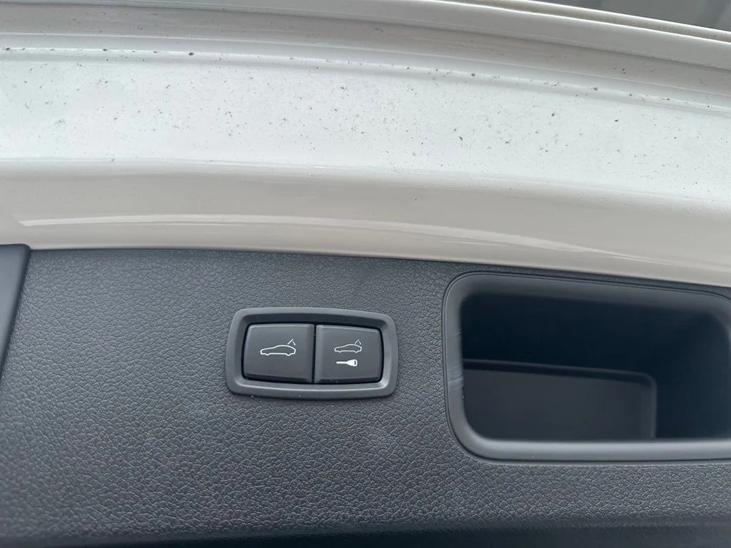 Used 2020  Porsche S image 34