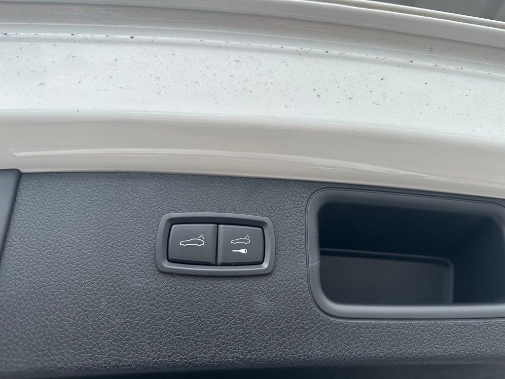 Used 2020  Porsche S image 34