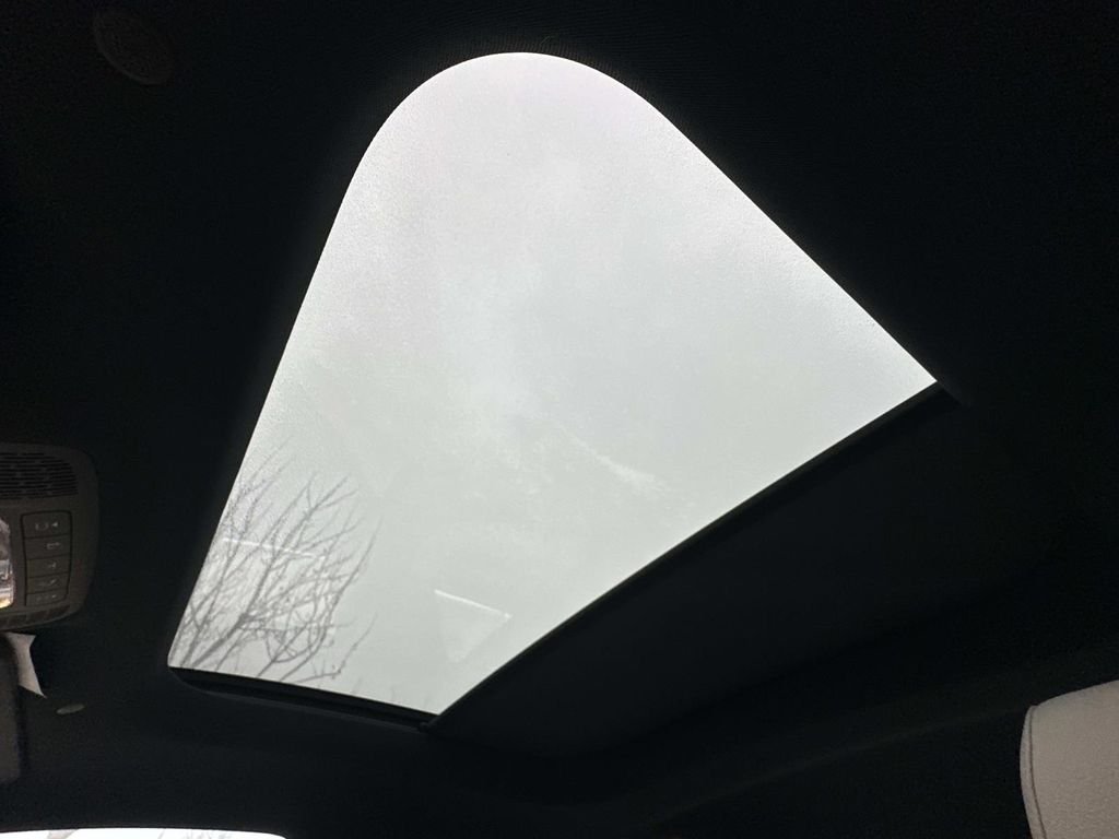 2022 Mercedes-Benz A-Class A220