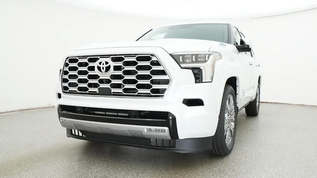 New 2026 Wind Chill Pearl Toyota Capstone image 19