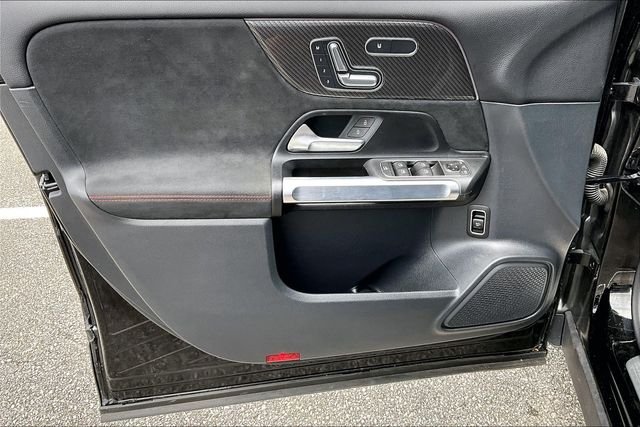 Used 2024 Black Mercedes-Benz GLB 250 image 17