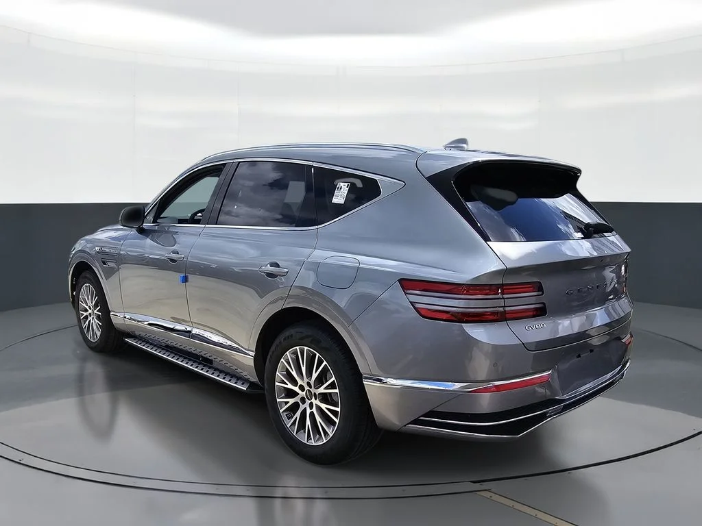 New 2027 Silver Genesis 2.5T image 4