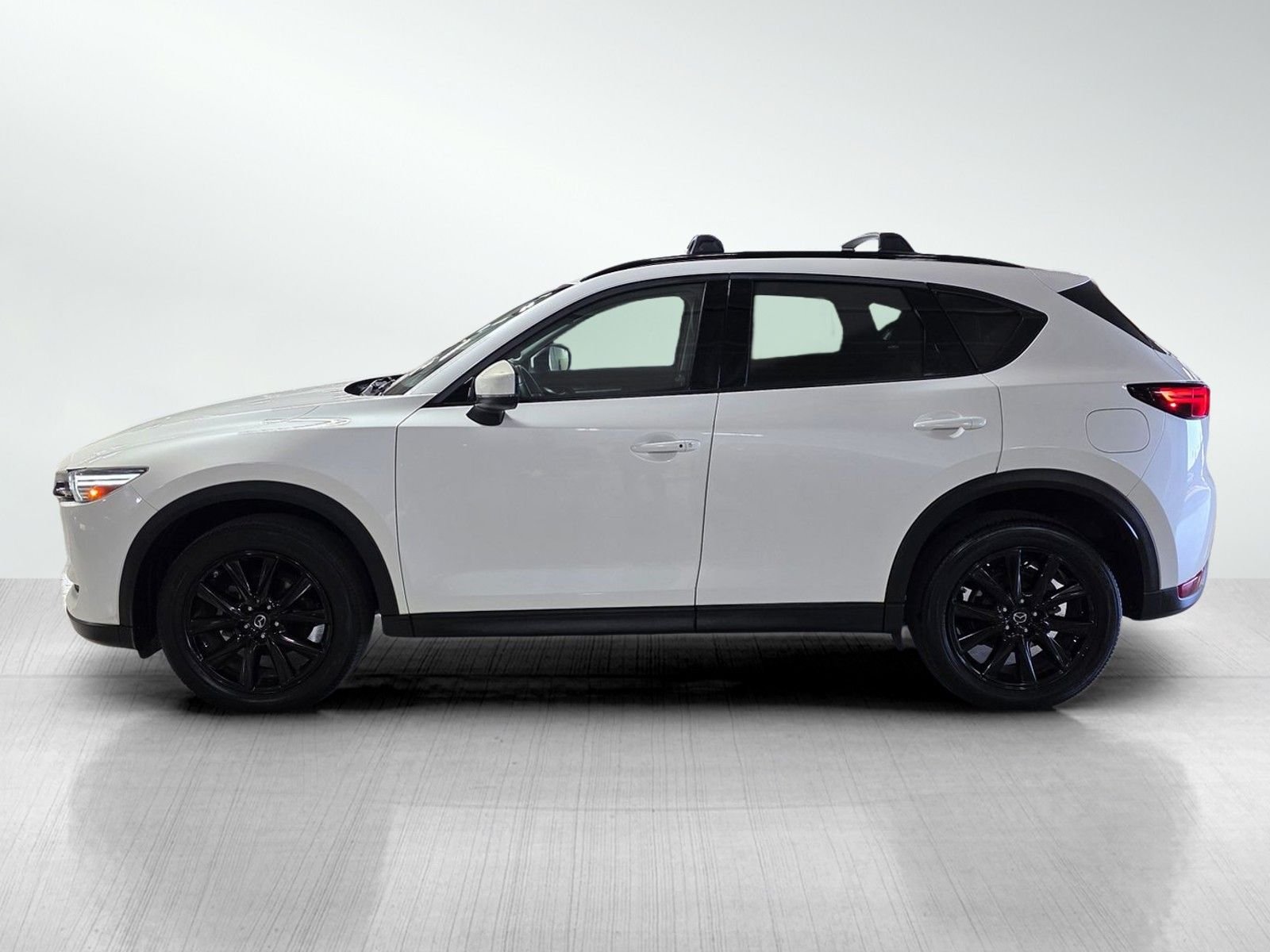 Used 2018 Snowflake White Pearl Mica Mazda Grand Touring image 4