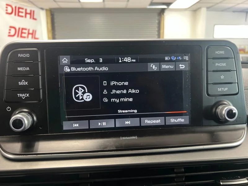Used 2020 Silver Kia S image 24