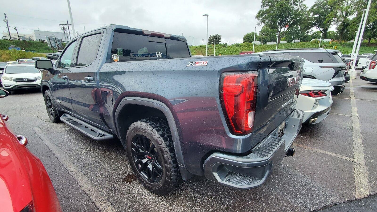Used 2020 DARK SKY METALLIC GMC Elevation image 8