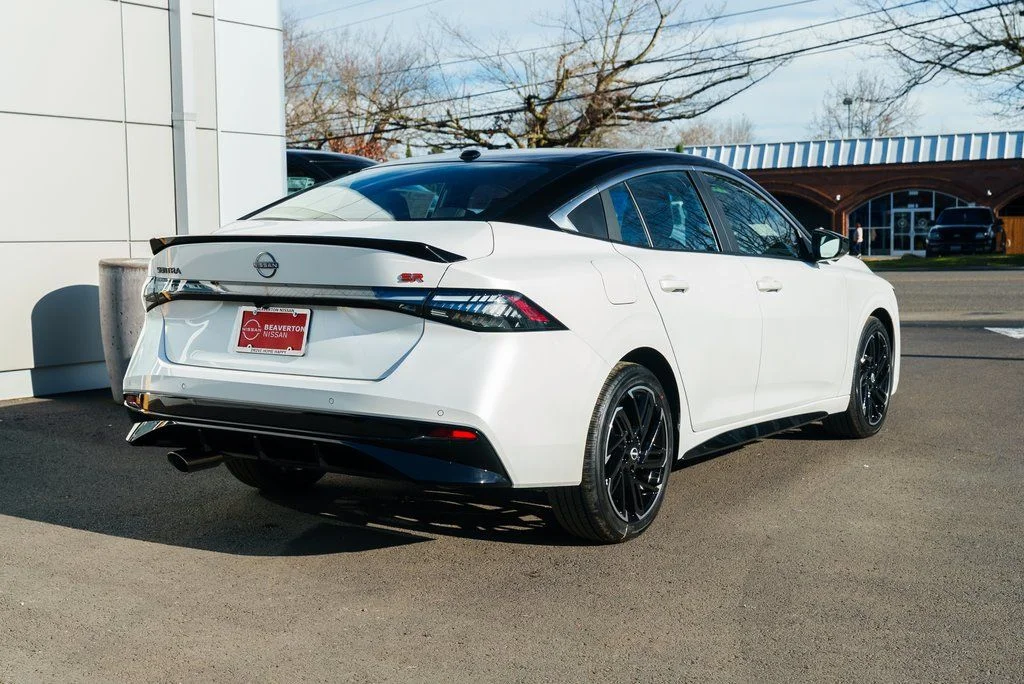 New 2026 Aspen White TriCoat / Super Black Two-tone Nissan SR image 6