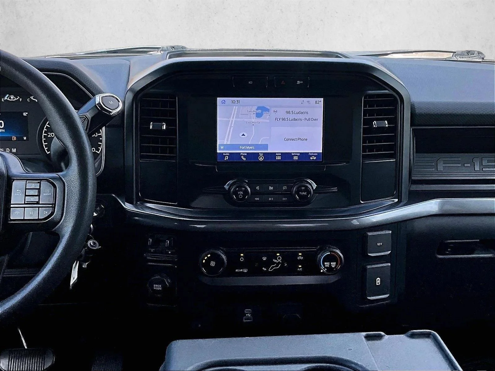 Used 2023 Oxford White Ford XL image 8