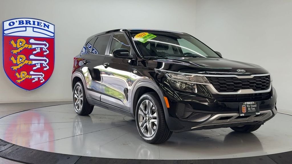 Used 2021 Kia Seltos LX with VIN KNDEPCAA3M7126828 for sale in Normal, IL