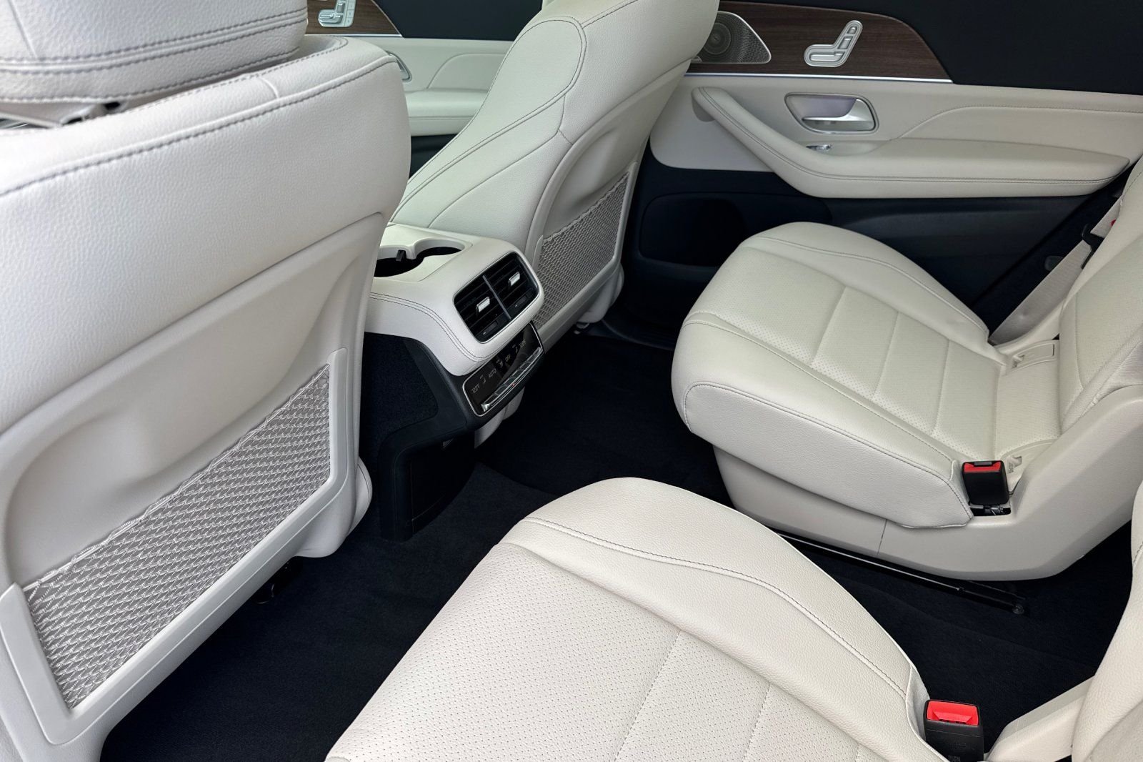 New 2026 Twilight Blue Metallic Mercedes-Benz GLS 450 image 11