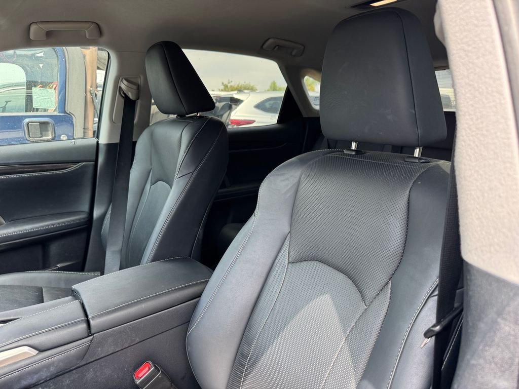 Used 2017  Lexus 350 image 8