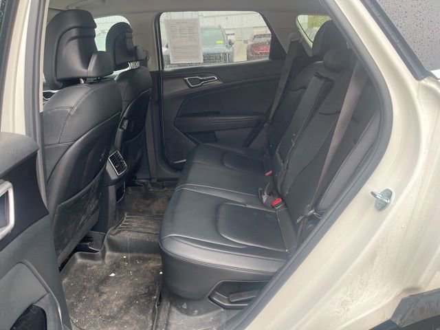 Used 2023 Snow White Pearl Kia EX image 12