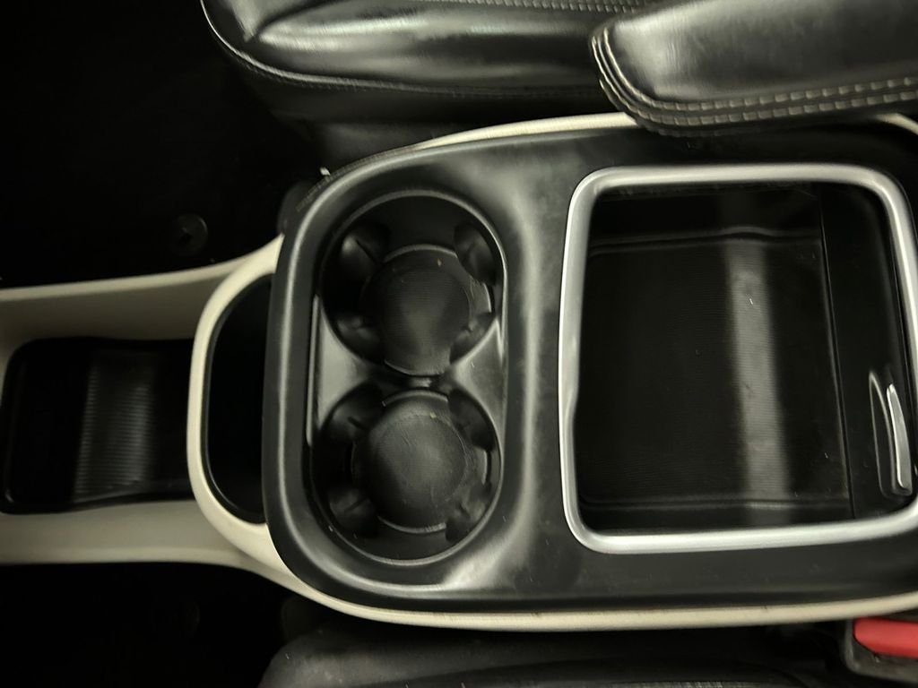 Used 2023 Silver Chrysler Touring L image 23